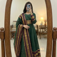 Anarkali/Robe Collection "Vilakshmi" - Vert Taille 44