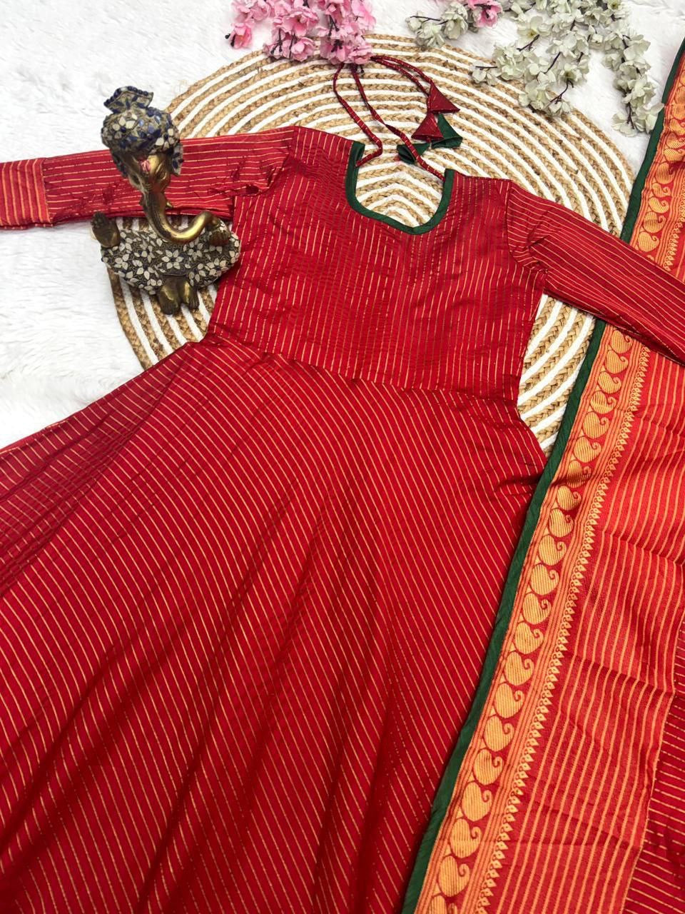 Anarkali Collection "Tressee" - Rouge