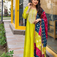 Punjabi "Anneesha" - Vert anis