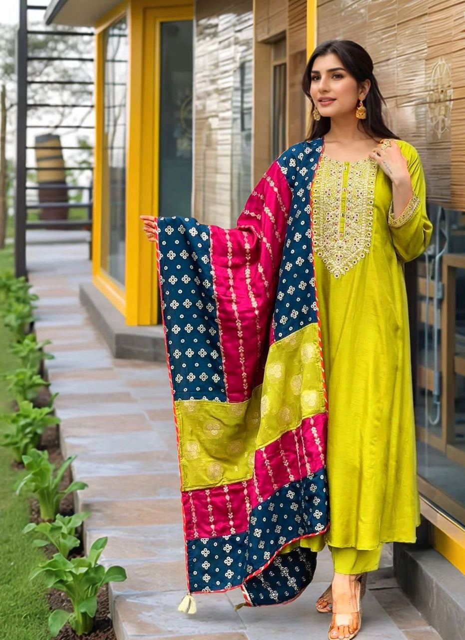 Punjabi "Anneesha" - Vert anis