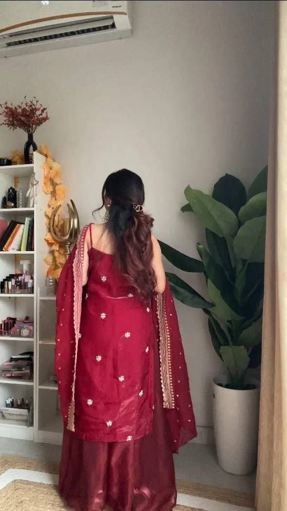 Punjabi "Ranee" - Rouge bordeaux
