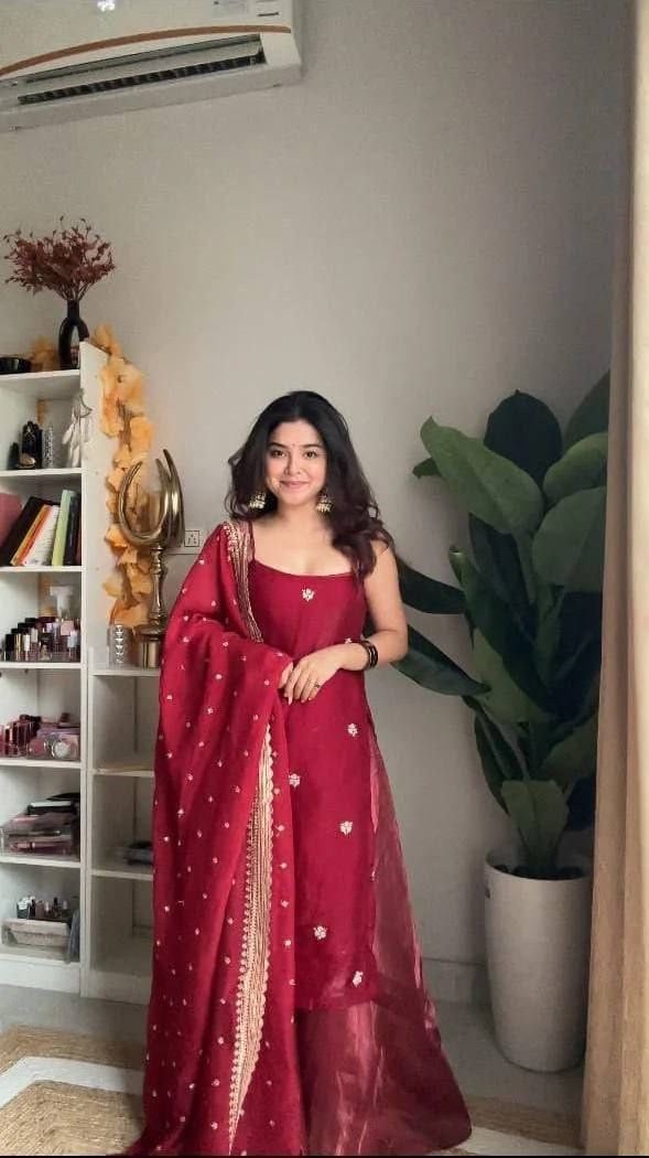 Punjabi "Ranee" - Rouge bordeaux