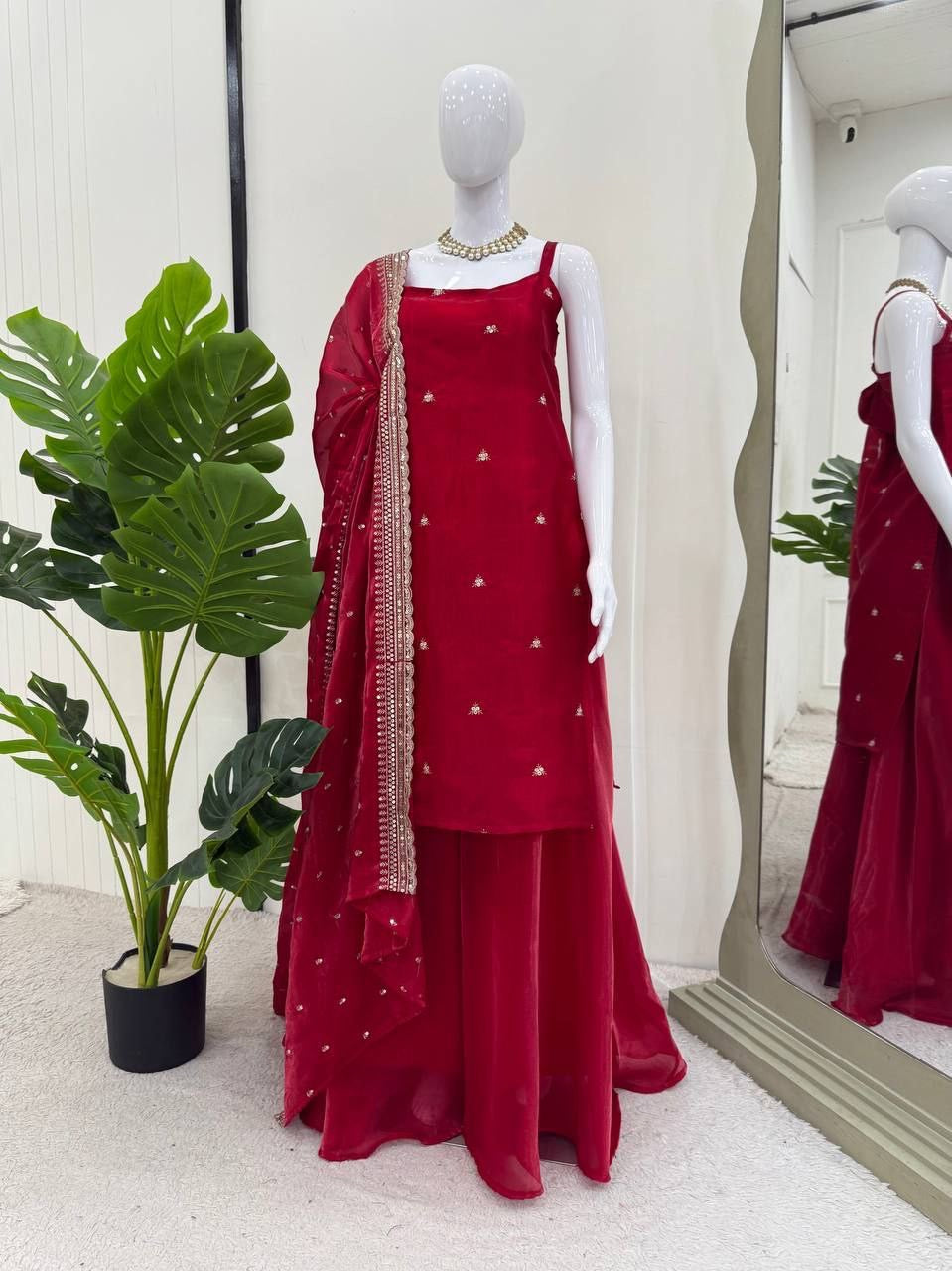 Punjabi "Ranee" - Rouge bordeaux