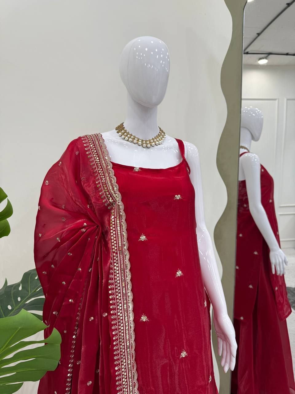 Punjabi "Ranee" - Rouge bordeaux