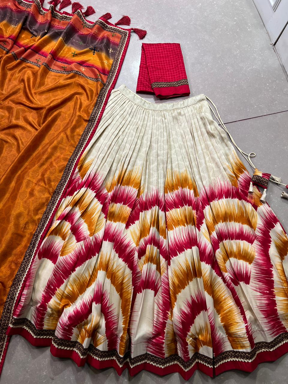 Lehenga collection "Anahitha" - Rouge