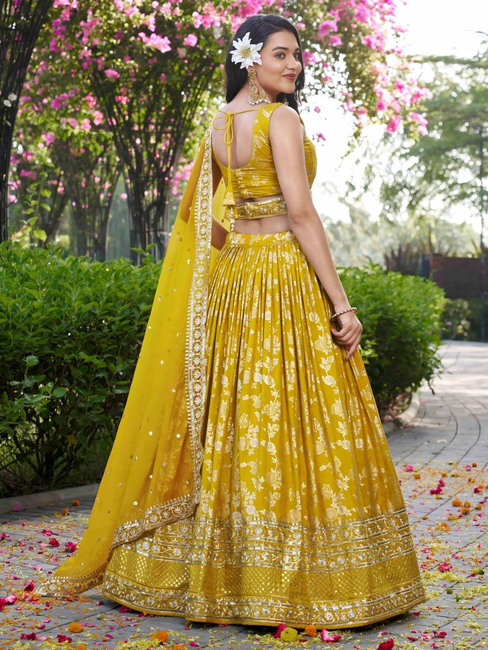 Lehenga collection "Sandju"