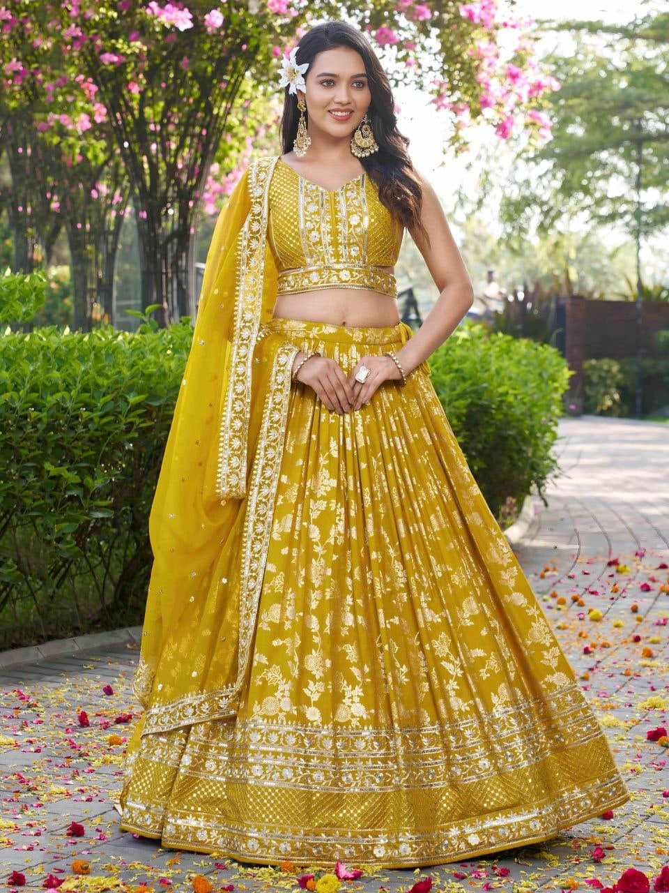 Lehenga collection "Sandju"