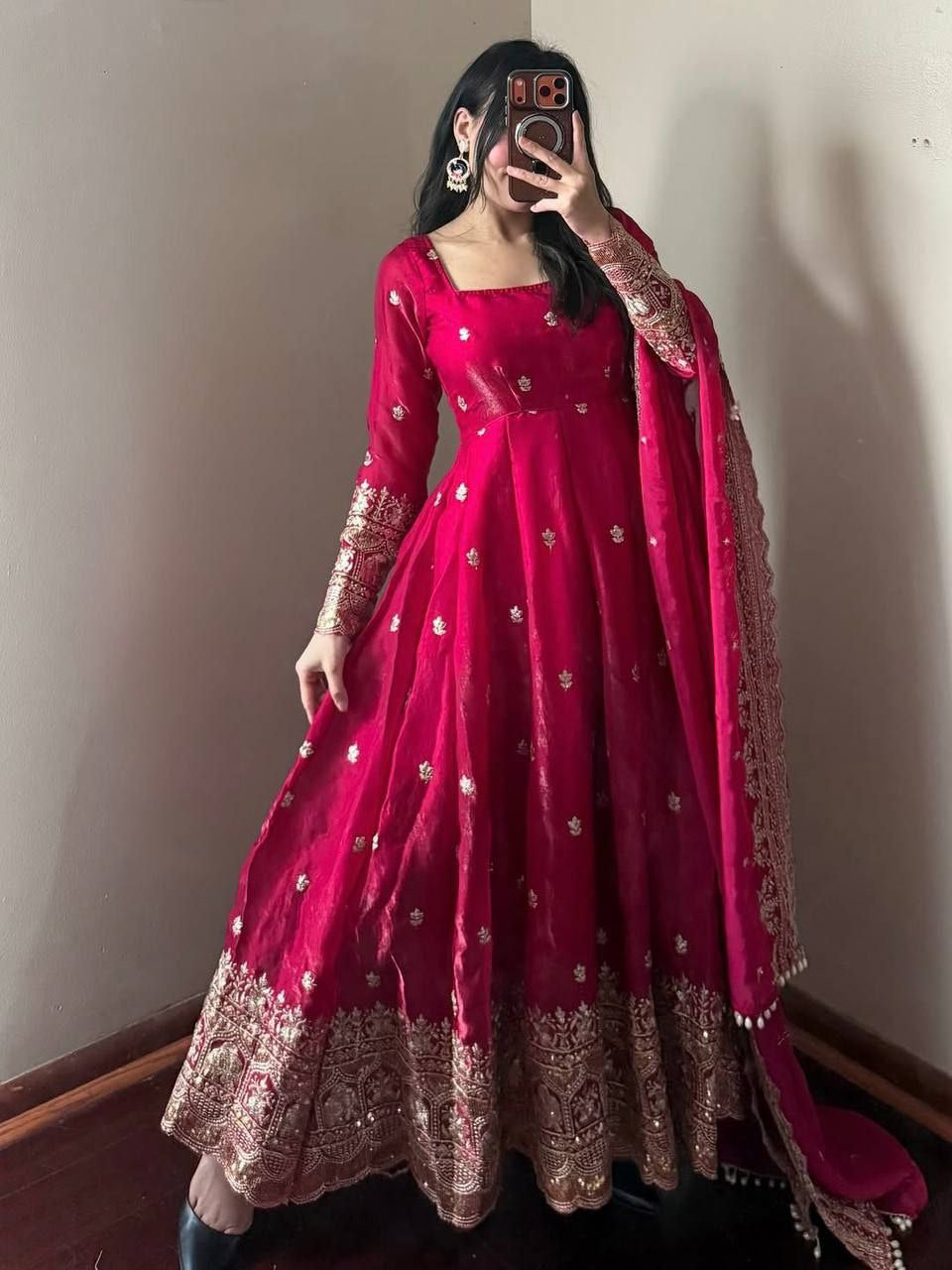 Anarkali/Robe Collection "Indra" - Rouge
