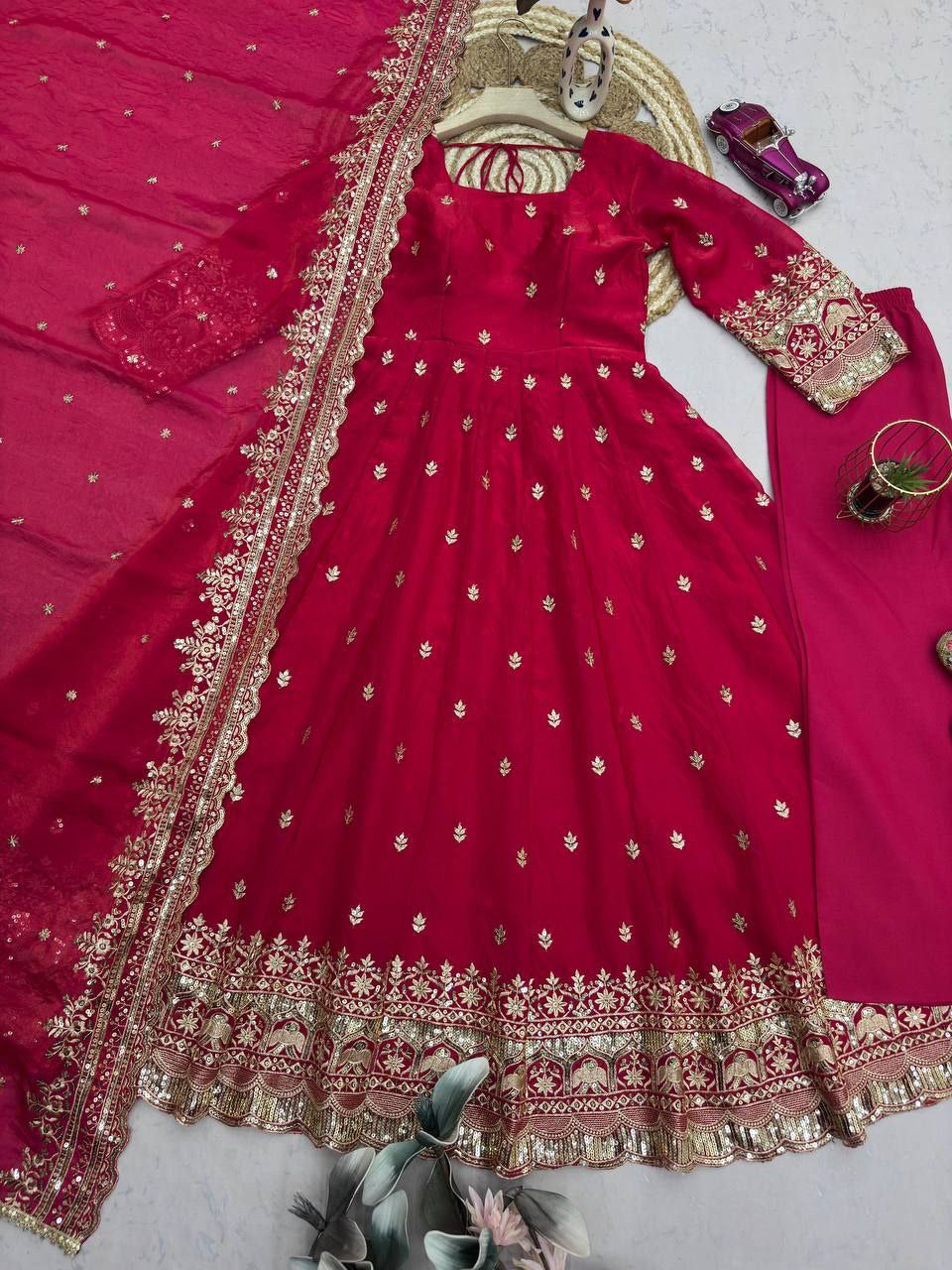 Anarkali/Robe Collection "Indra" - Rouge