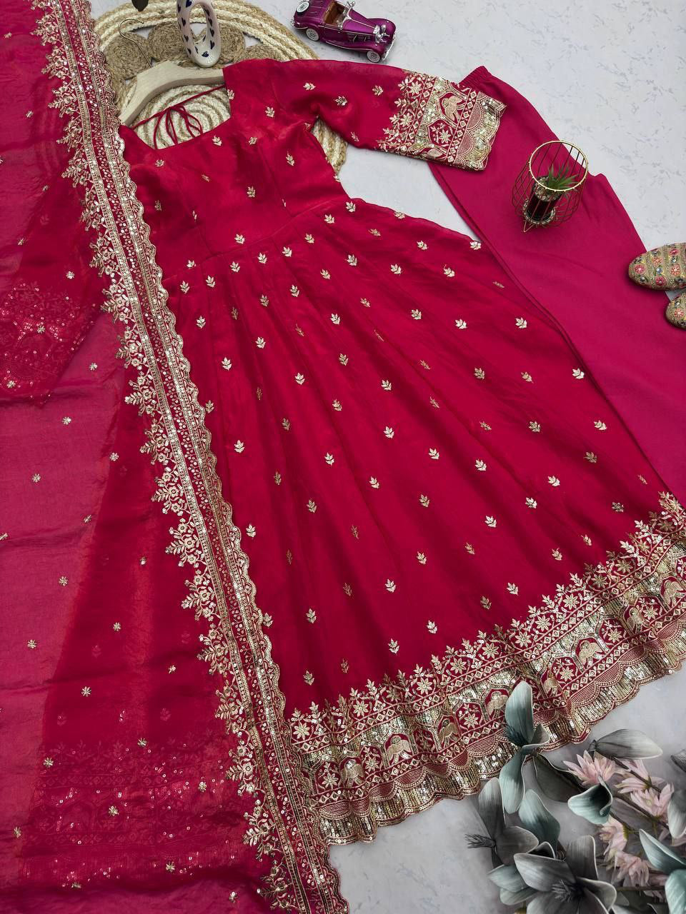 Anarkali/Robe Collection "Indra" - Rouge