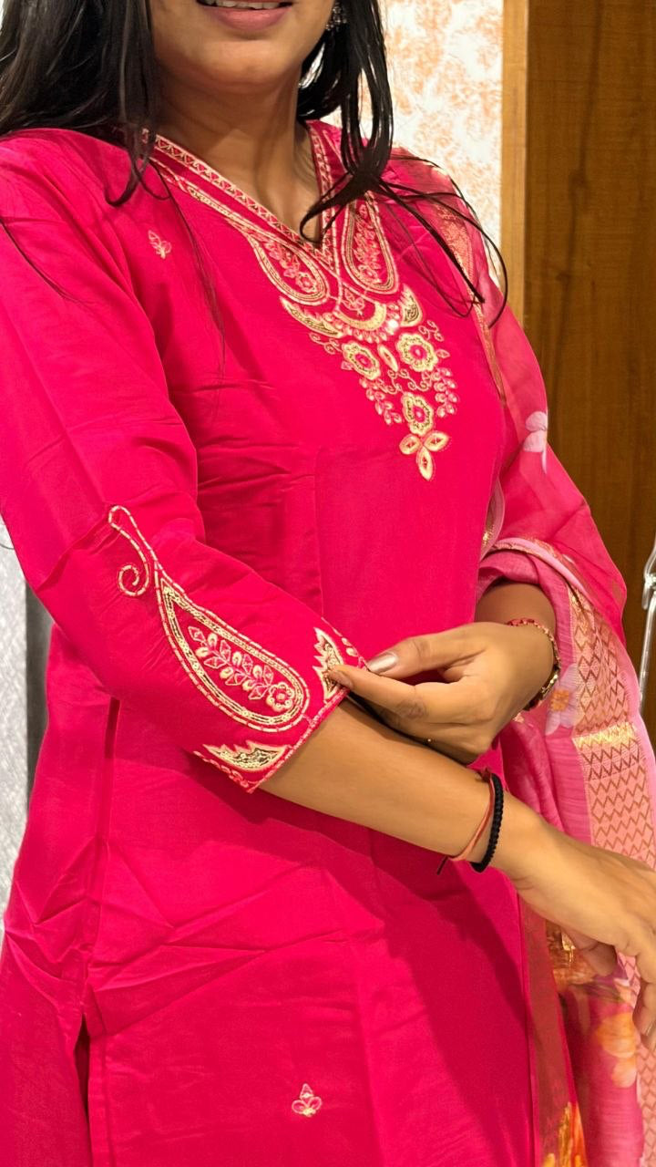 Punjabi "Lalitha" - Rose fuschia