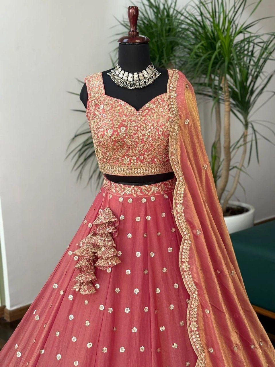 Lehenga collection "Riya" - Rose pêche