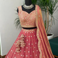 Lehenga collection "Riya" - Rose pêche