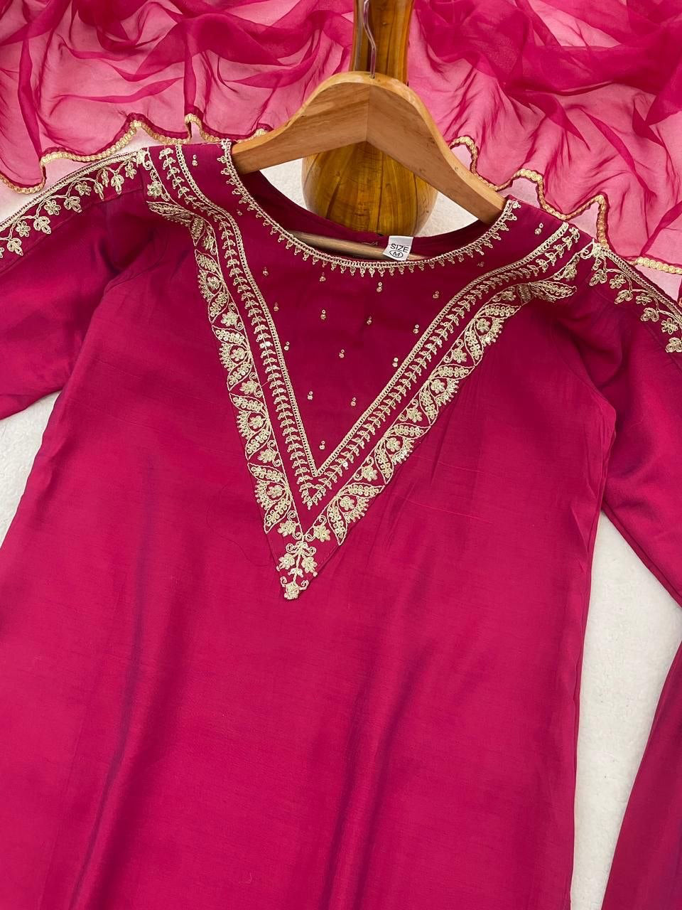 Punjabi "Shanti" - Rose framboise
