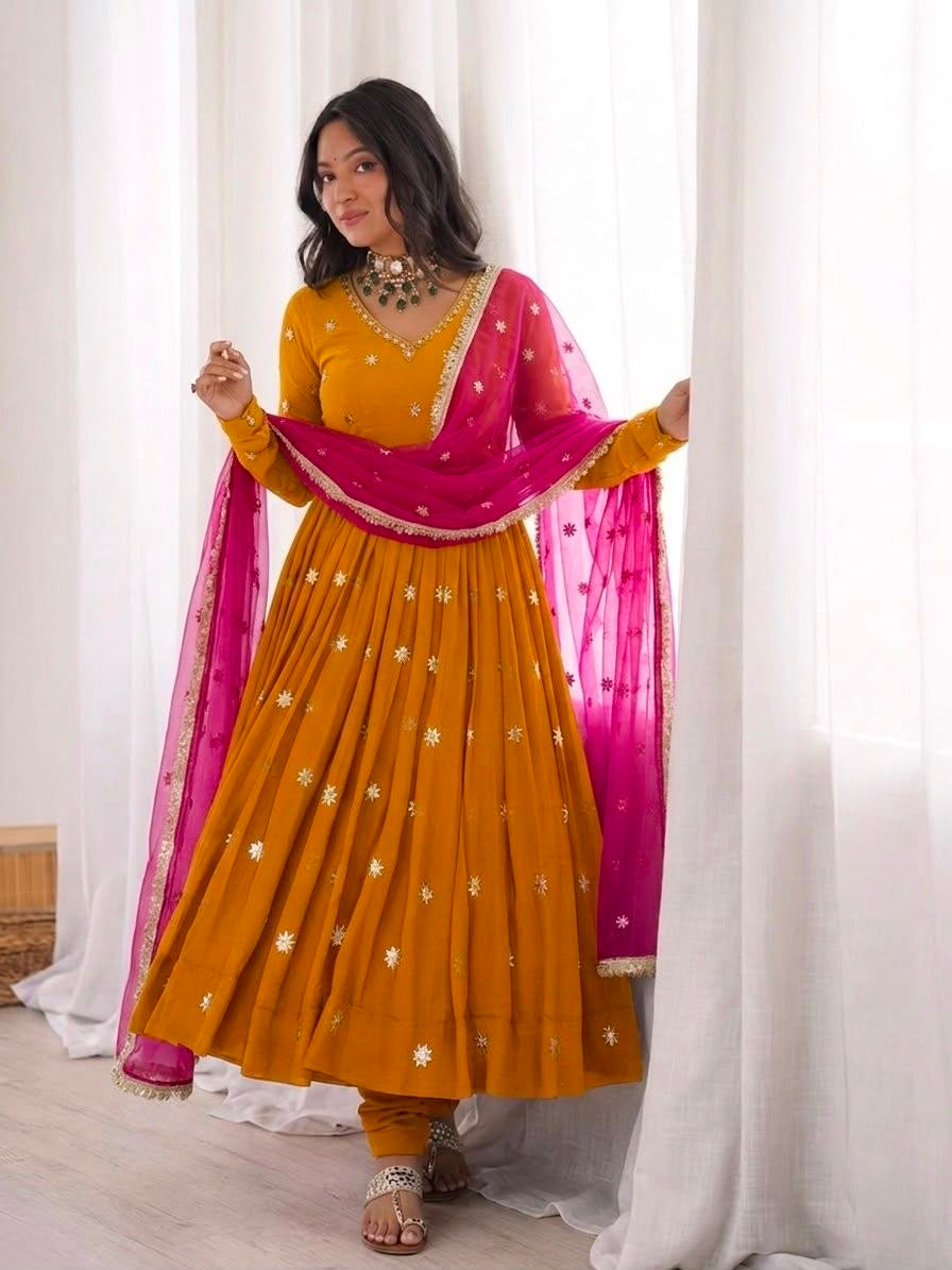 Anarkali/Robe Collection "Kavita" - Jaune Safran