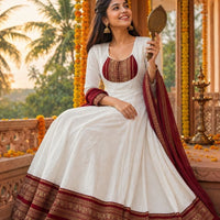 Anarkali/Robe Collection "Lakshmi" - Blanc