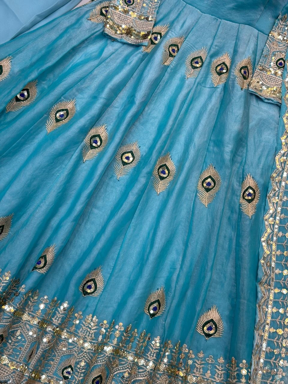 Robe Anarkali collection "Amesha"