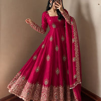 Robe Anarkali collection "Amesha"