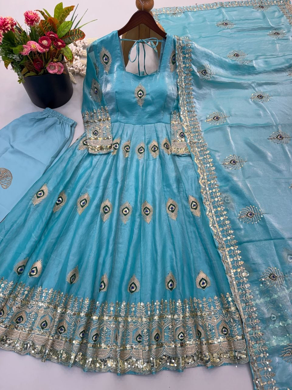 Robe Anarkali collection "Amesha"