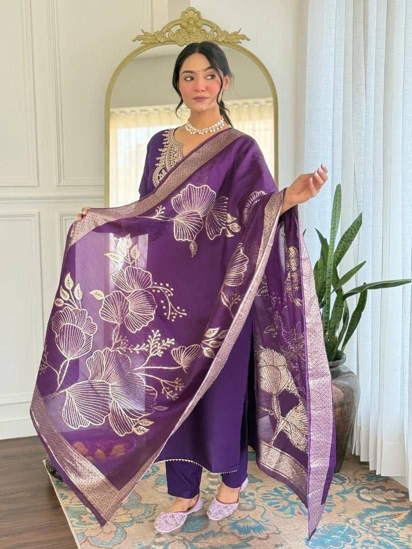 Punjabi "Allya" - Violet
