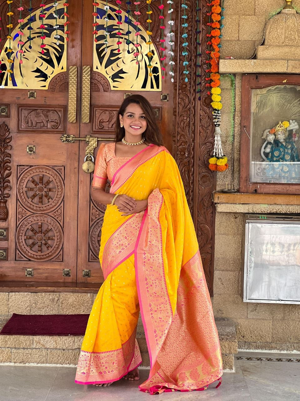 Sari "Shriya"