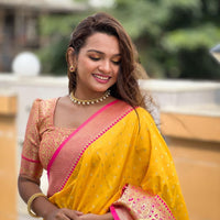 Sari "Shriya"