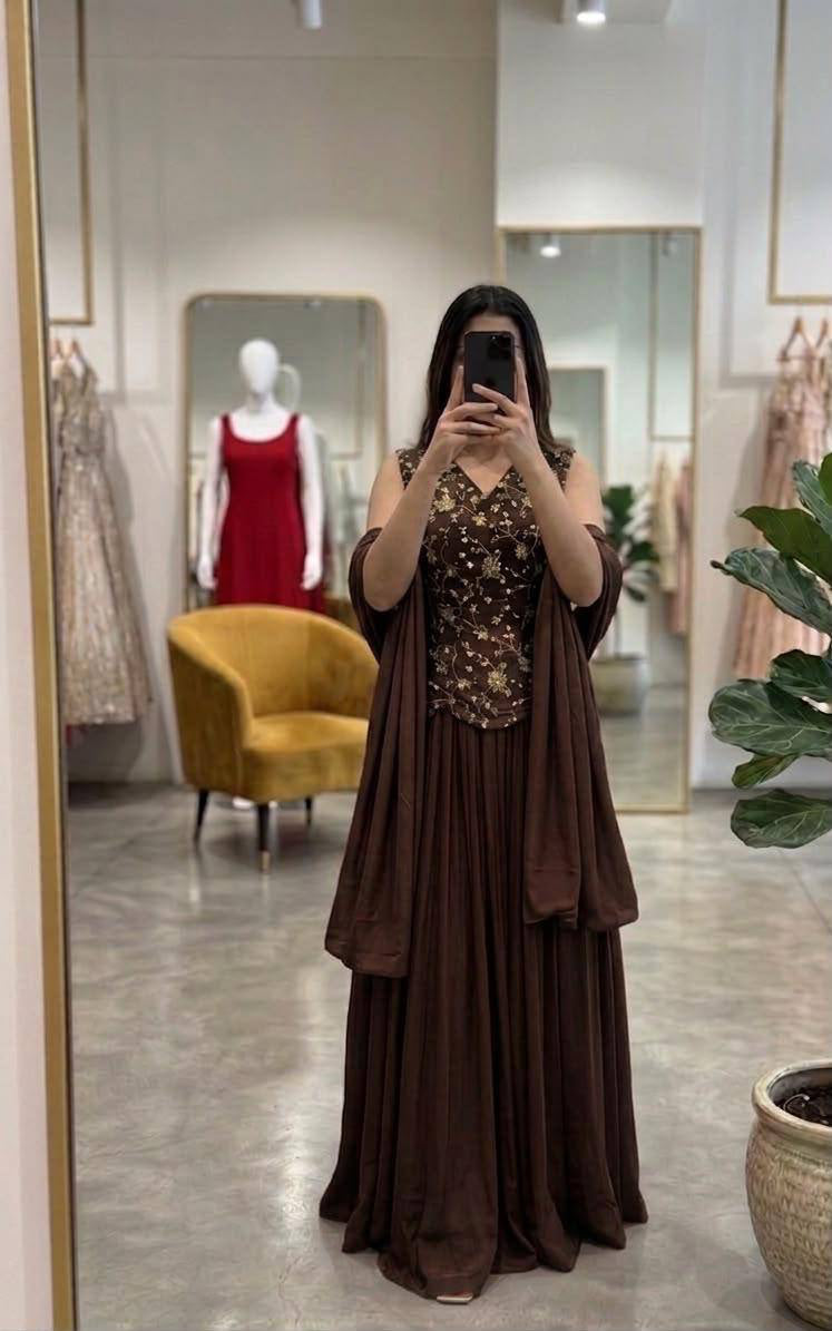 Lehenga Collection "Vinesha" - Marron