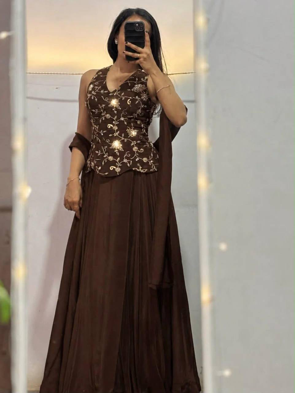 Lehenga Collection "Vinesha" - Marron