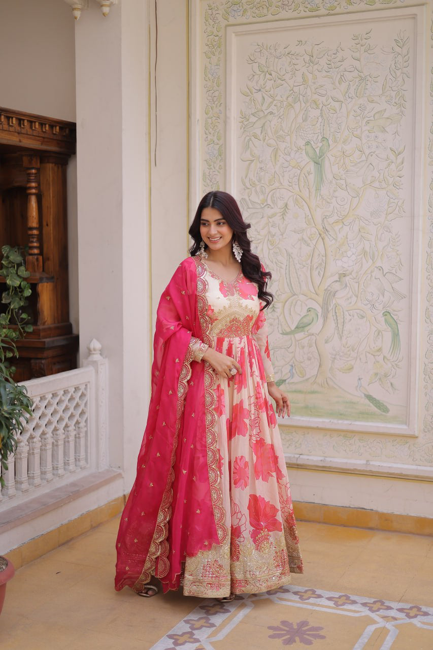 Anarkali Collection "Priya" - Beige/crème