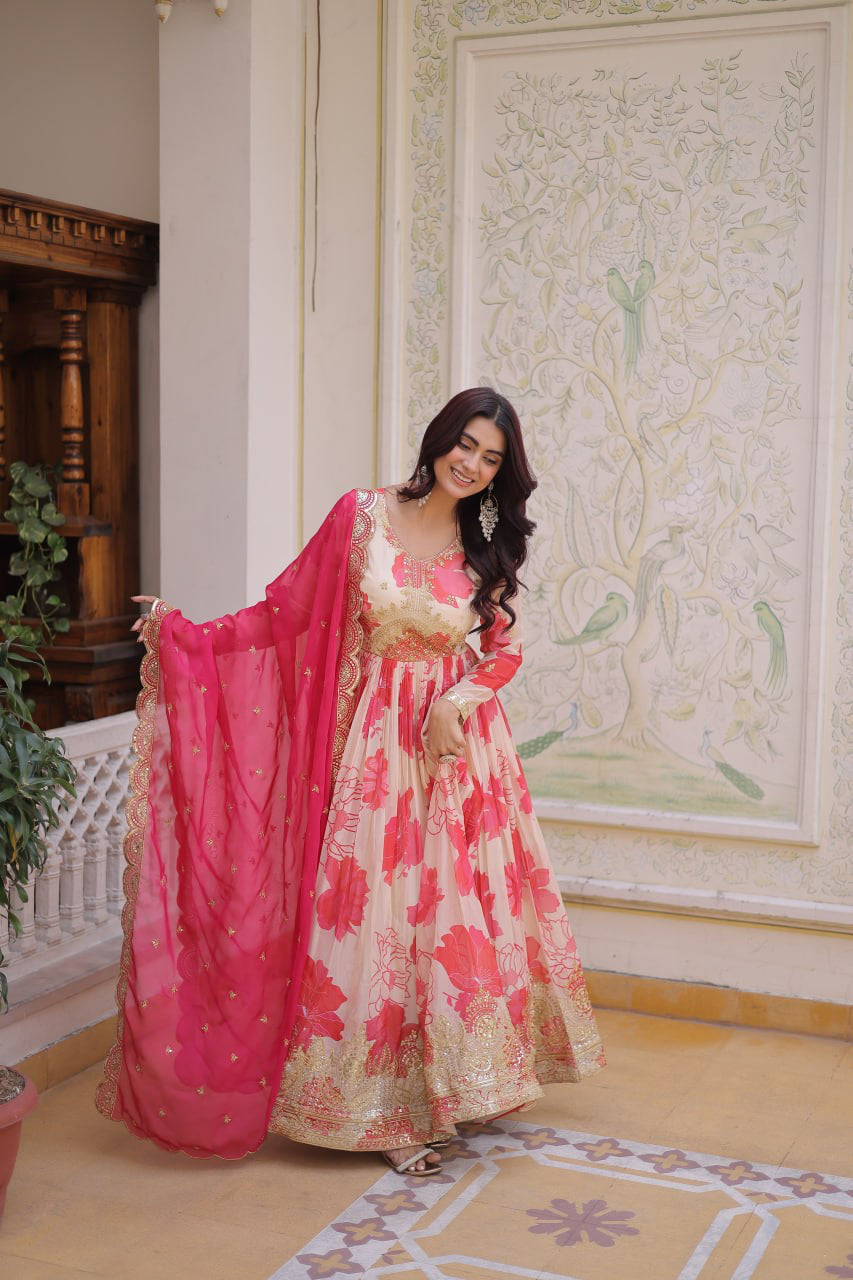 Anarkali Collection "Priya" - Beige/crème