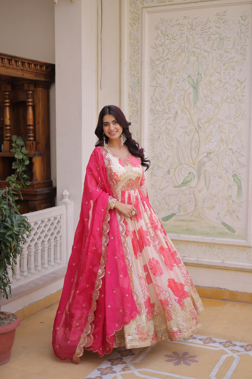 Anarkali Collection "Priya" - Beige/crème