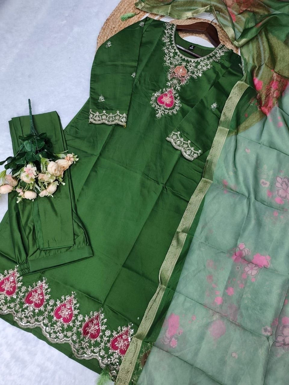 Punjabi "Neela" - Vert