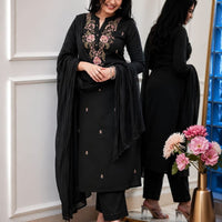 Punjabi "Dithya" - Noir