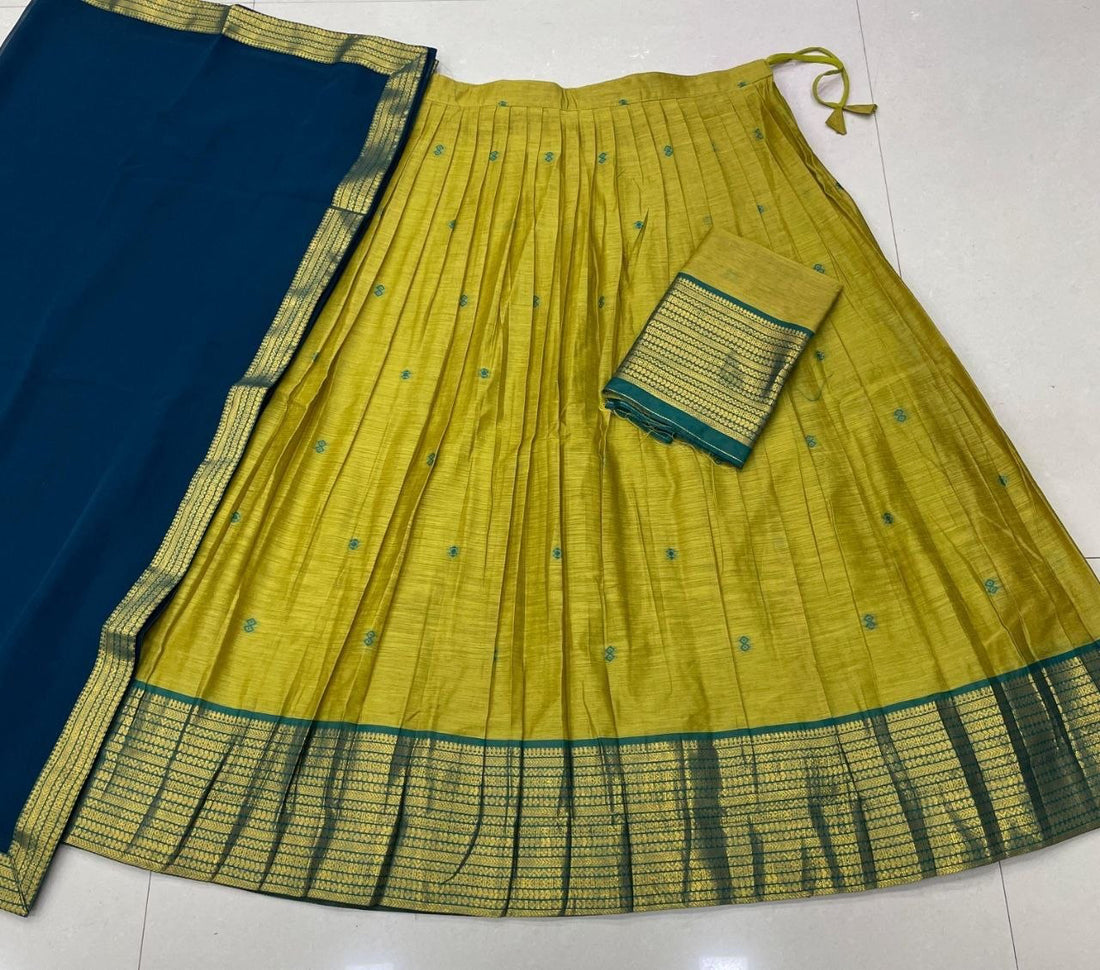 Lehenga collection "Kareena" - Vert anis