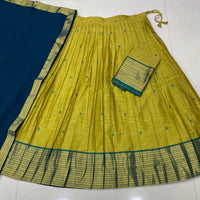 Lehenga collection "Kareena" - Vert anis