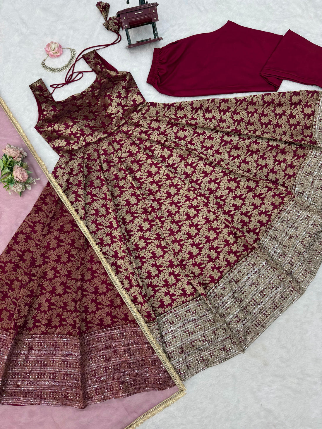 Anarkali/Robe Collection "Innya" Bordeaux