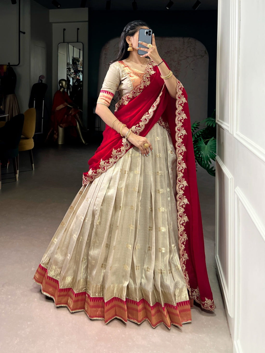 Lehenga collection "Vedaa" - Beige