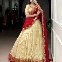 Lehenga collection "Vedaa" - Doré champagne