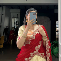Lehenga collection "Vedaa" - Doré champagne