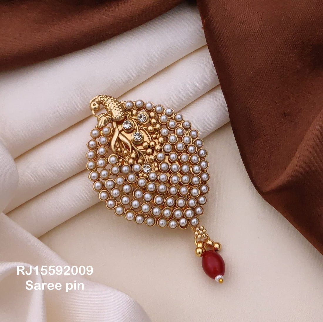 Broche RJ2009