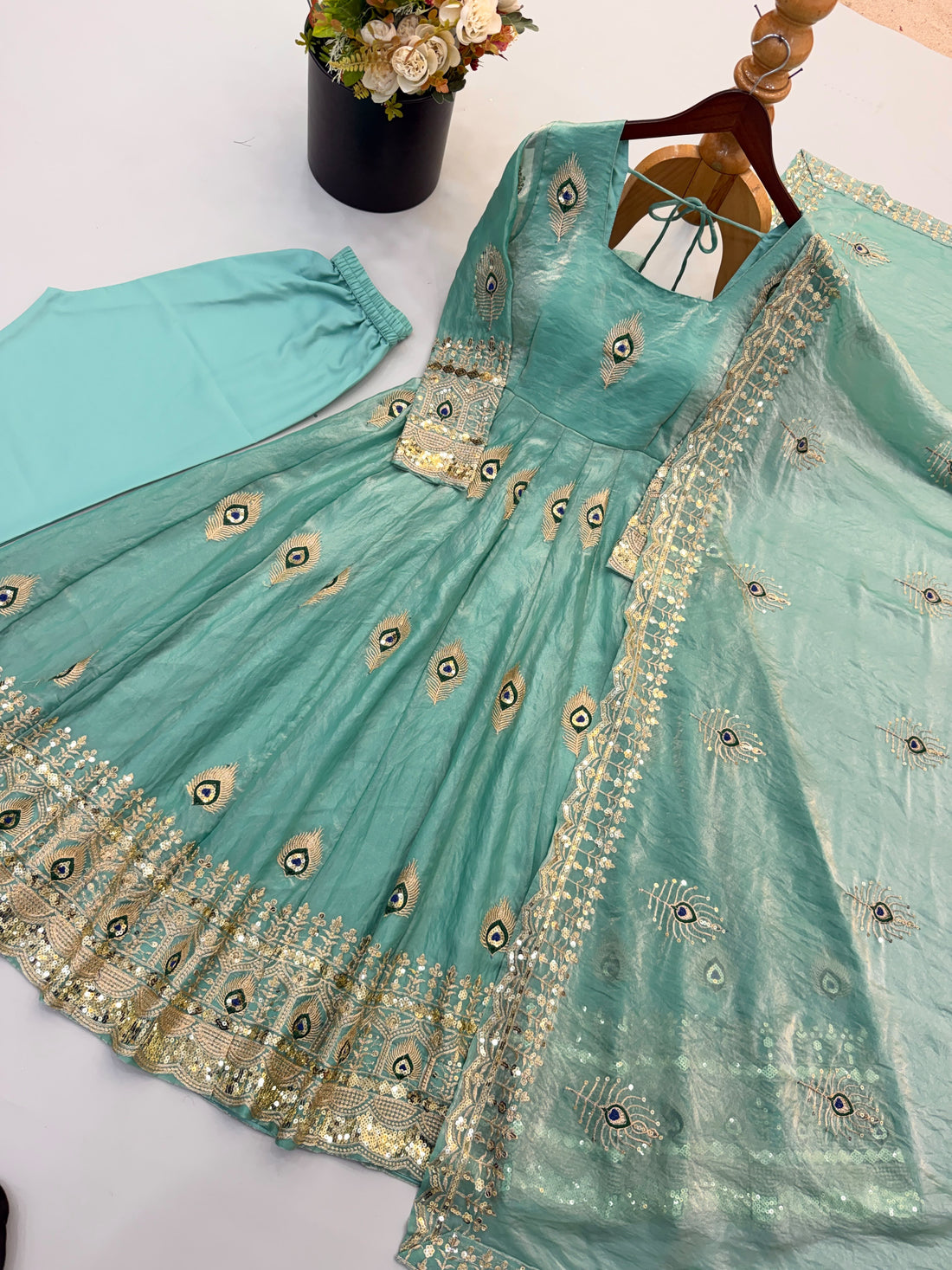 Robe Anarkali collection "Amesha"