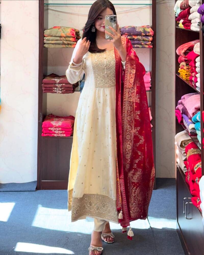 Anarkali/Robe Collection "Akshara Anarkali"  - Blanc