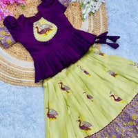 Lehenga Fille collection "Anjali" - Violet