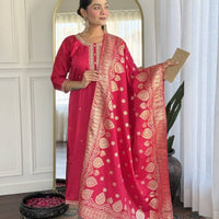 Punjabi Collection "Seera" - Rouge