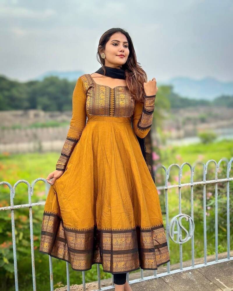 Robe Collection "Parvati" - Jaune