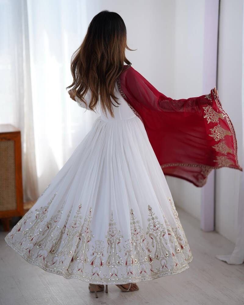Robe "Ishika" - Blanc