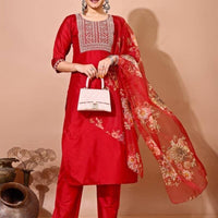 Punjabi Collection "Astany" - Rouge