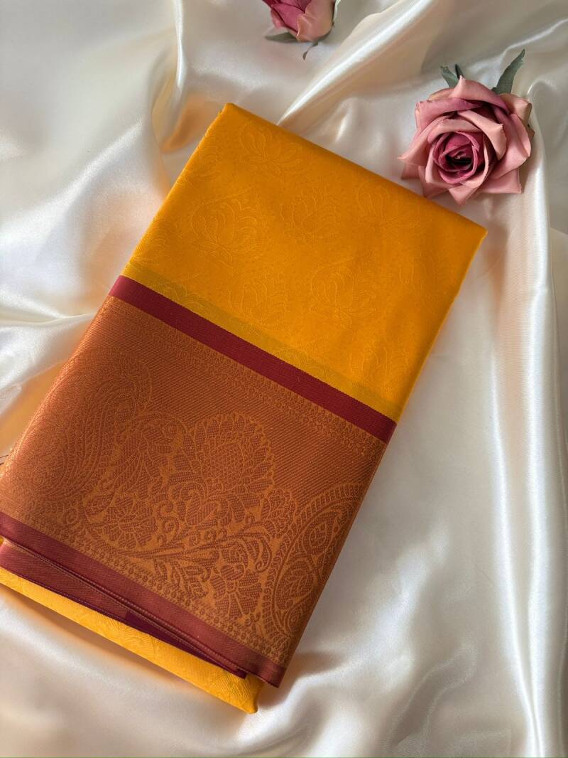 Sari Dharini - Jaune