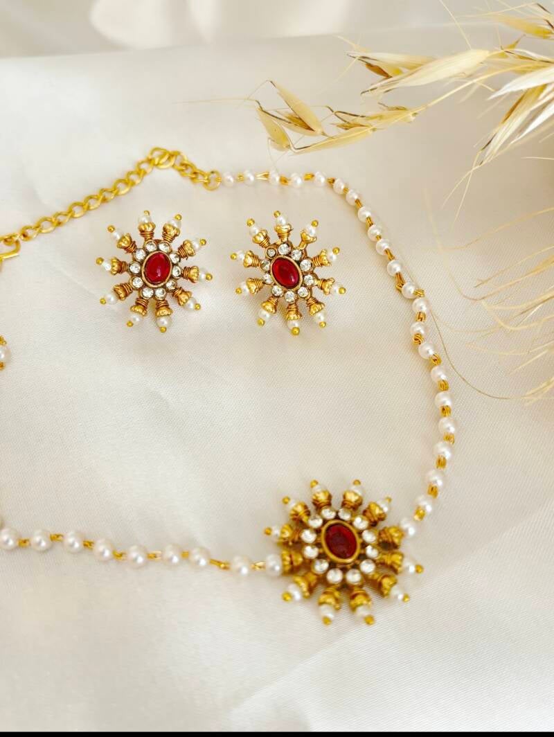 Parure ras de cou "Maharani Flower" Rubis