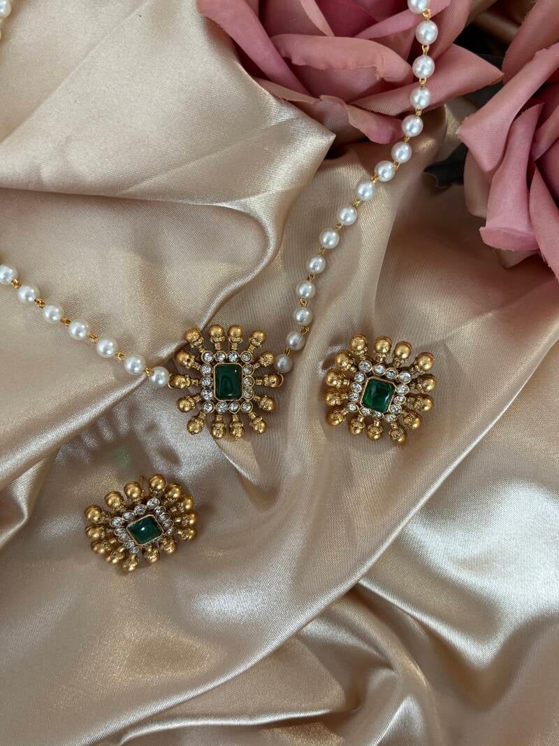Parure ras de cou "Maharani Flower" Emeraude